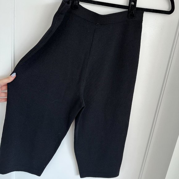 St. John Collection By Marie Gray Culottes Crop Pants SZ 8 Black Knit - Picture 6 of 7